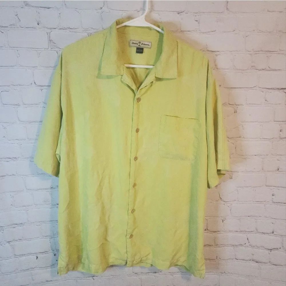 Men's Tommy Bahama 100% Silk Hawaiian shirt, size Large